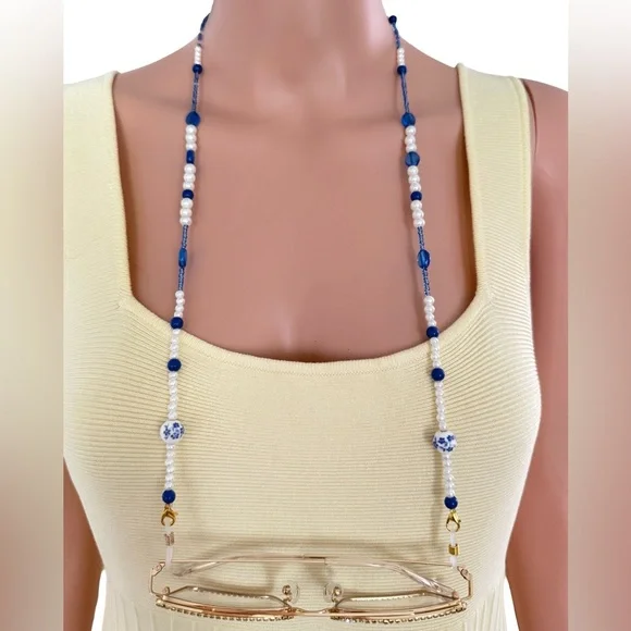 BLUE BEADED EYEGLASS CHAIN EYEGLASS HOLDER LANYARD - Picture 2 of 3